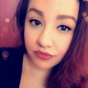 Meet your Posher, Beronica